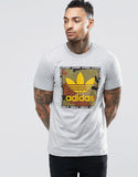 Camiseta con estampado de cuadrado con diseño de camuflaje AZ1086 de adidas Originals